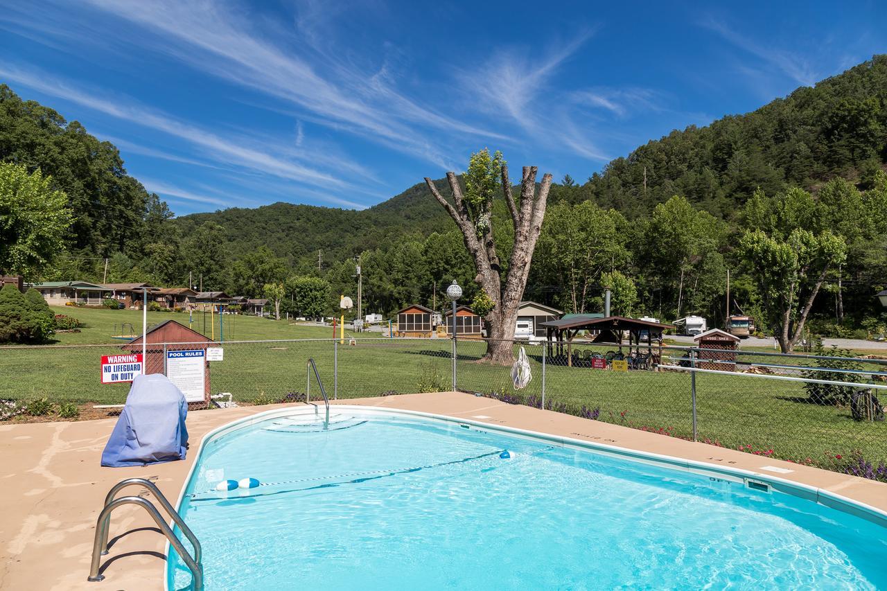 Fort Tatham Rv Resort Sylva Eksteriør billede